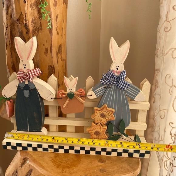 Bunnies on a picket fence decor - Picture 2 of 4